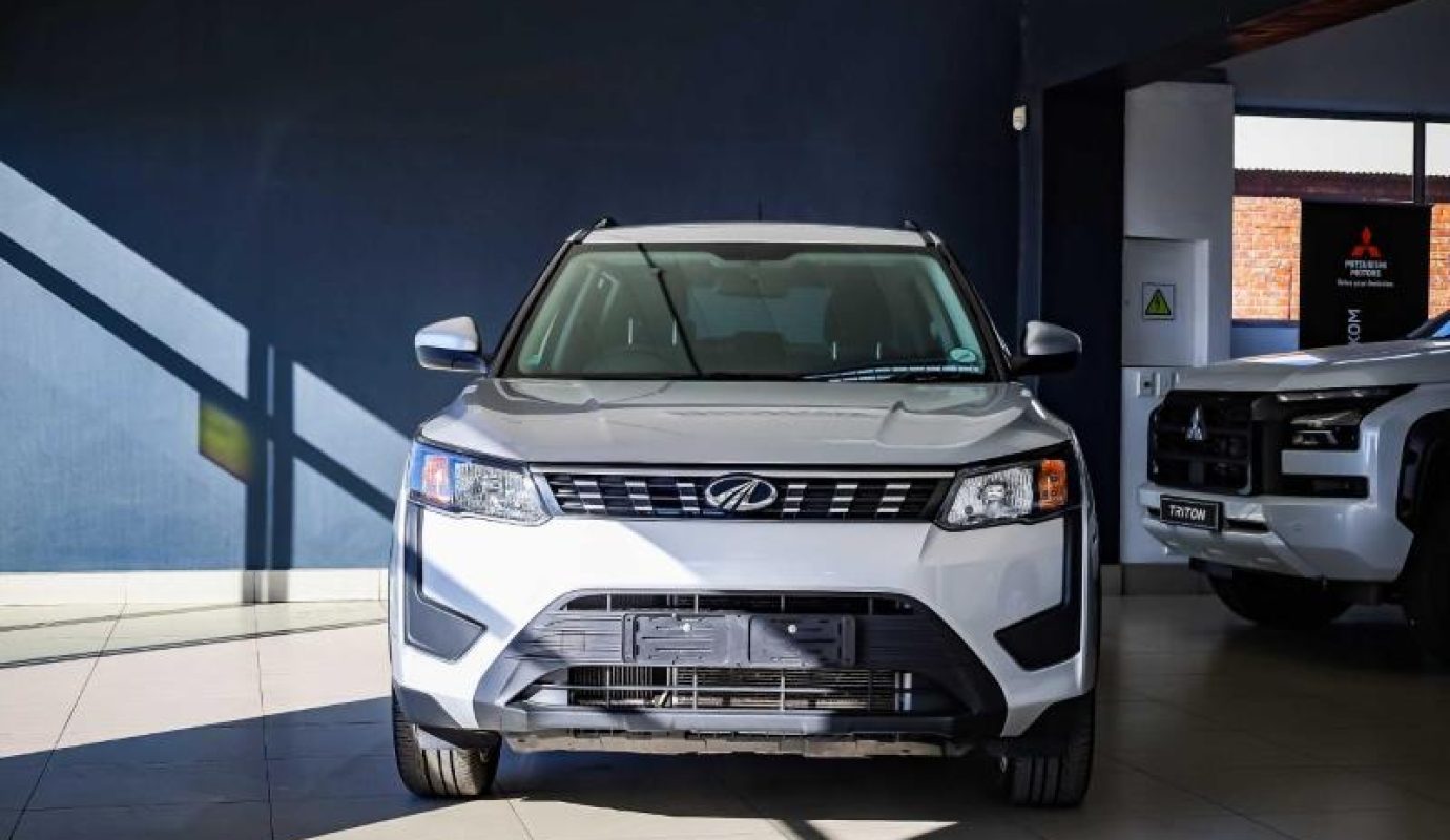 2022 Mahindra XUV300